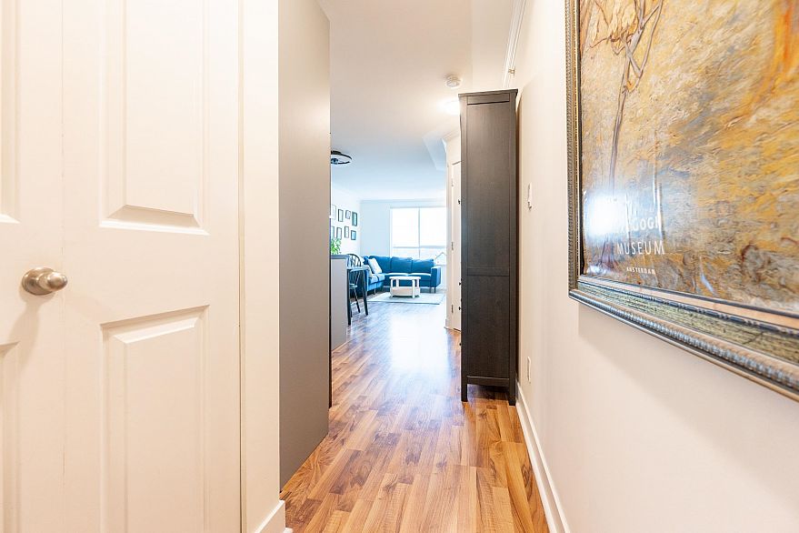 PH11 2265 E Hastings Street