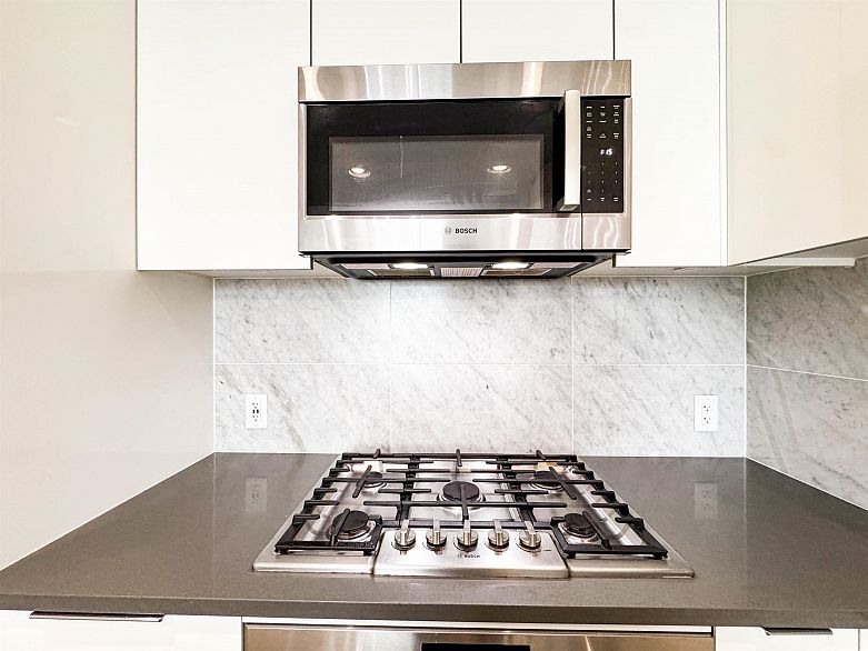 404 3289 Riverwalk Avenue