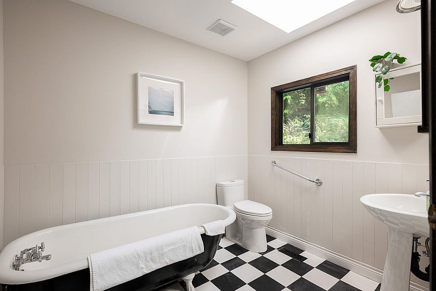 1558 Mount Gardner Road