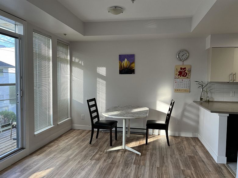 204 5649 KING'S ROAD ROAD, Vancouver BC V6T 1K9