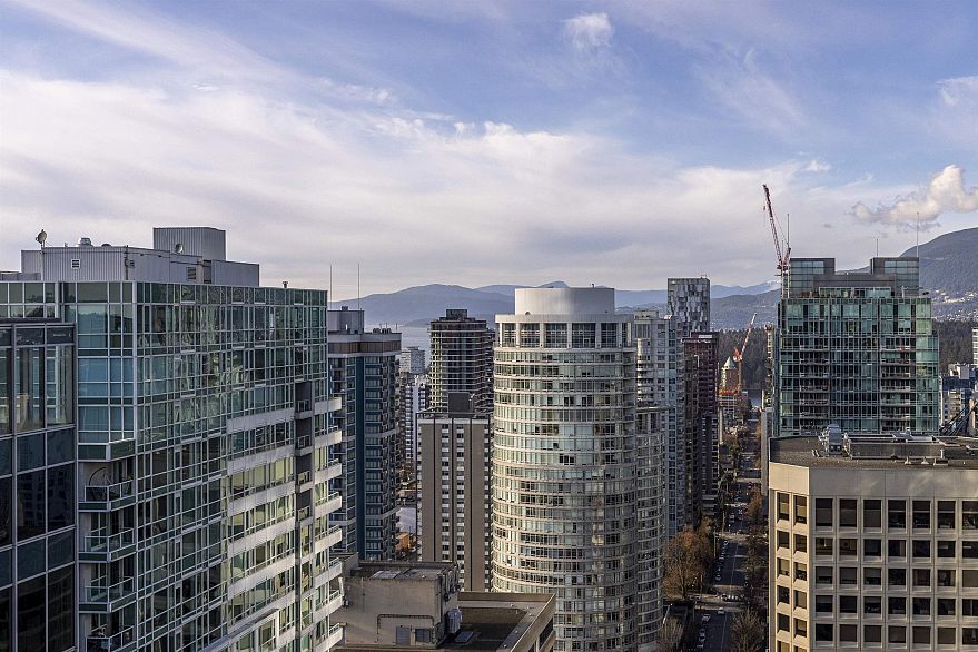 3308 1111 Alberni Street