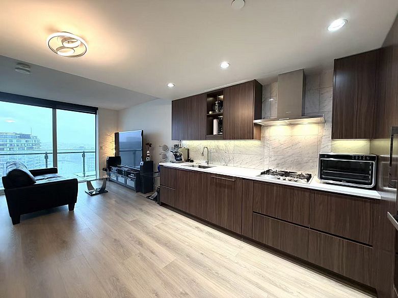 2812 89 Nelson Street