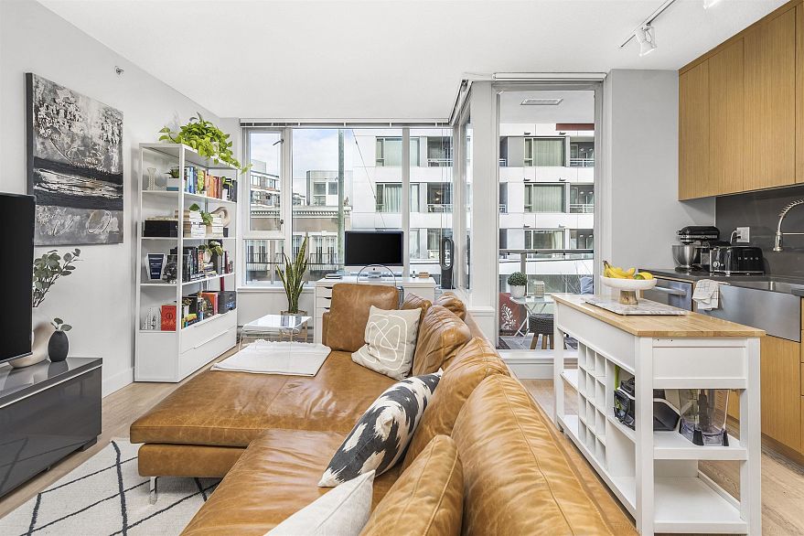 3XX 250 E 6TH AVENUE, Vancouver BC V5T 0B7