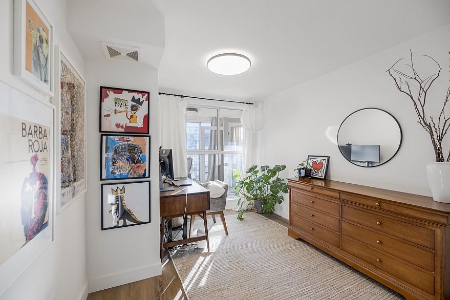 504 2137 W 10th Avenue