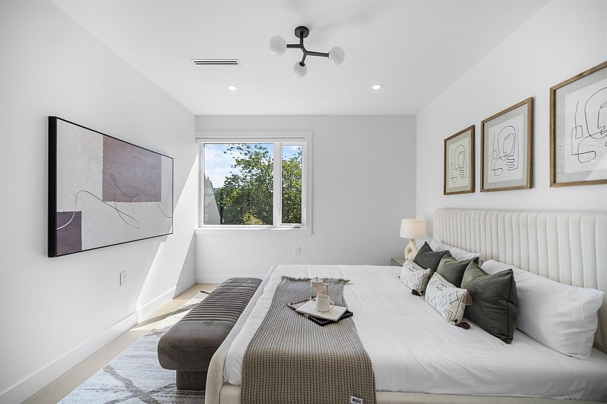 2 5033 Prince Albert Street