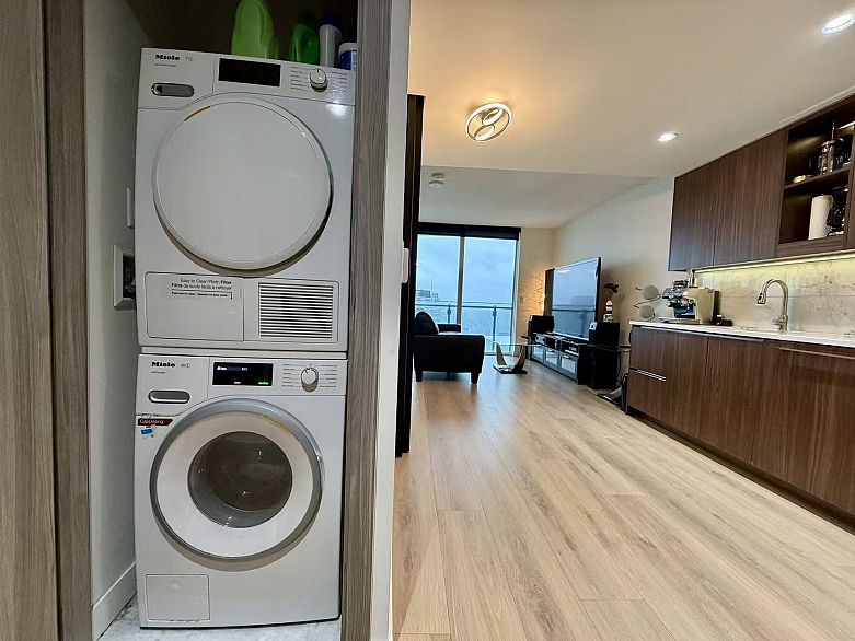 2812 89 Nelson Street