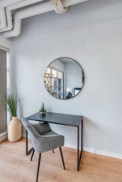 306 350 E 2nd Avenue