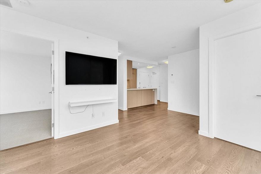 2502 5665 Boundary Road