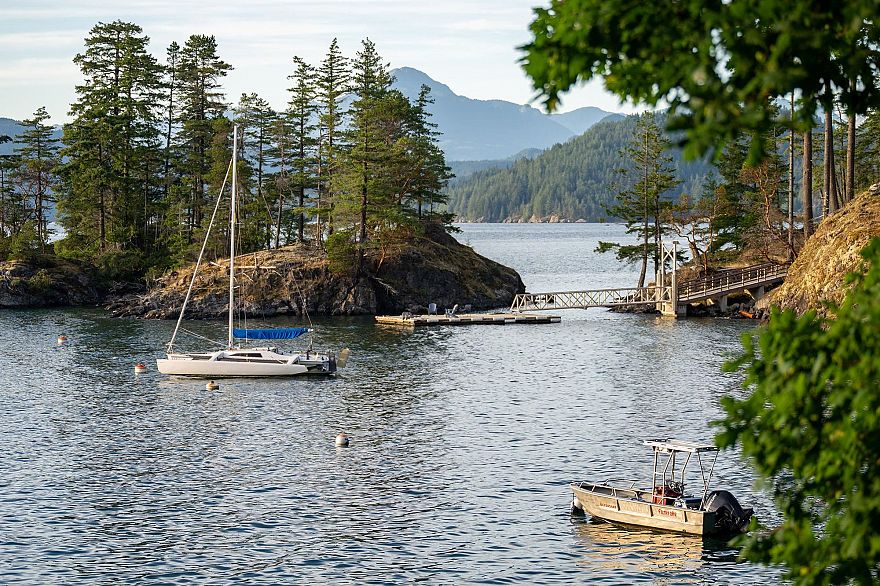 1558 Mount Gardner Road