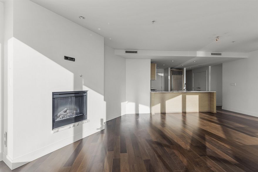 3308 1111 Alberni Street