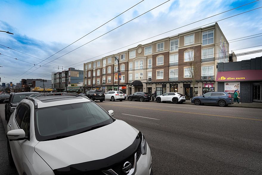 PH11 2265 E Hastings Street