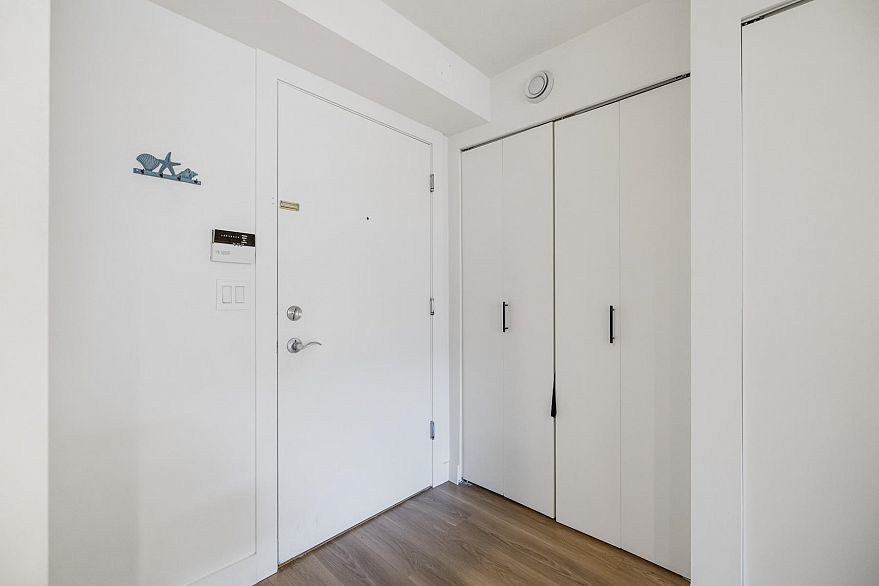 504 2137 W 10th Avenue