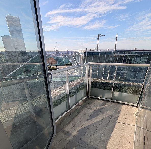 3308 1111 Alberni Street