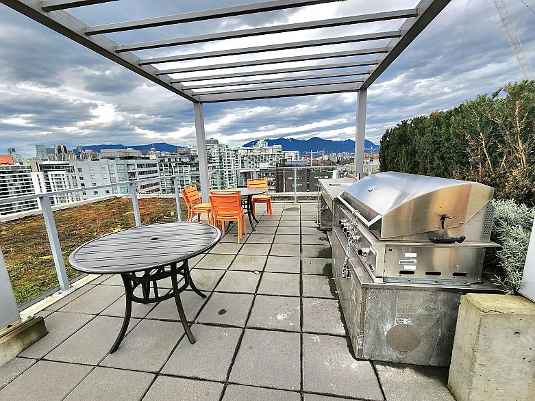 909 180 E 2ND AVENUE, Vancouver BC V5T 0K4