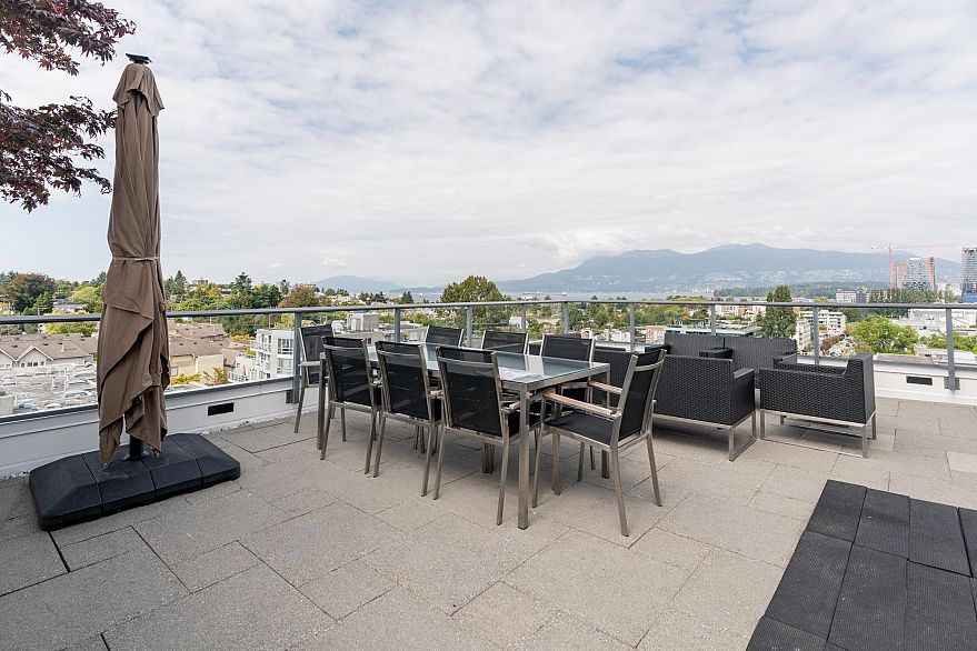 202 1777 W 7th Avenue