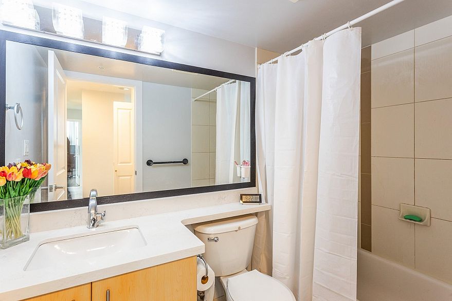 1101 3663 Crowley Drive