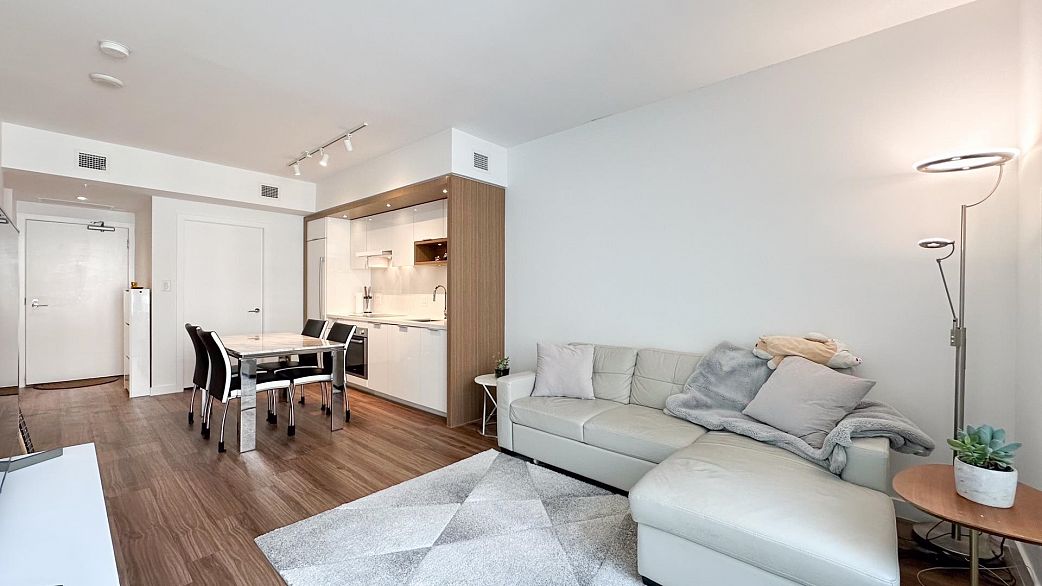 515 1661 Quebec Street