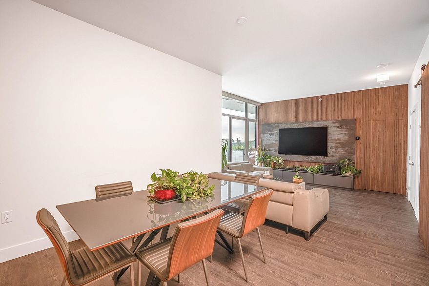 504/505 3438 Sawmill Crescent