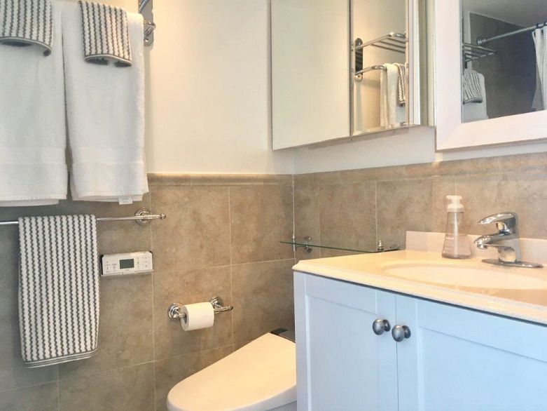 1251 CARDERO STREET, Vancouver BC V6G 2H9