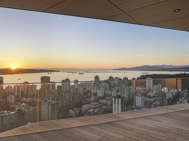 3902 1568 Alberni Street