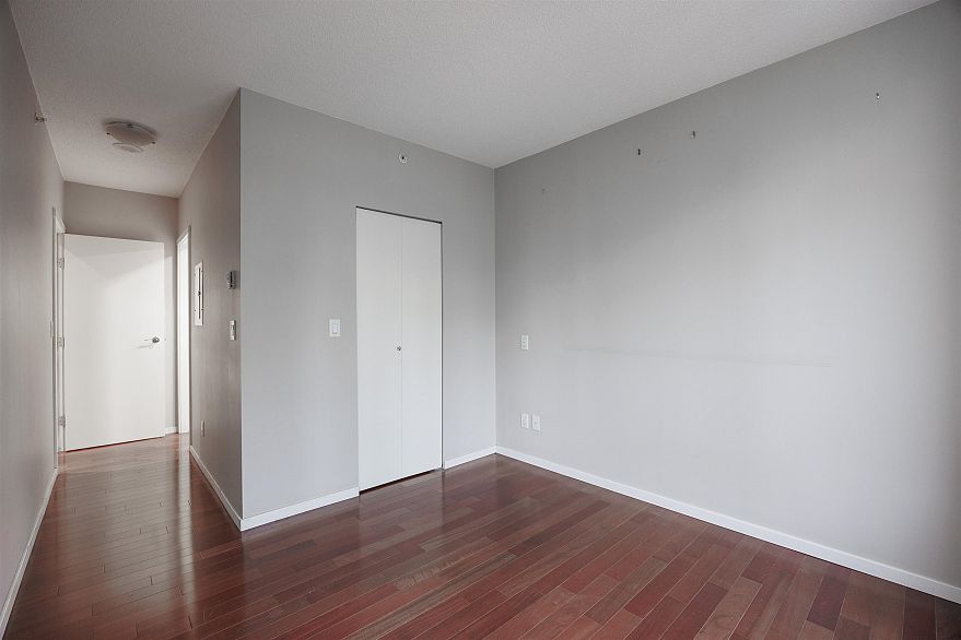 1603 1001 Homer Street