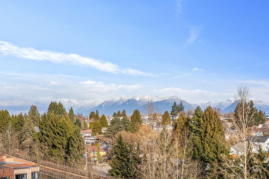 1101 3663 Crowley Drive