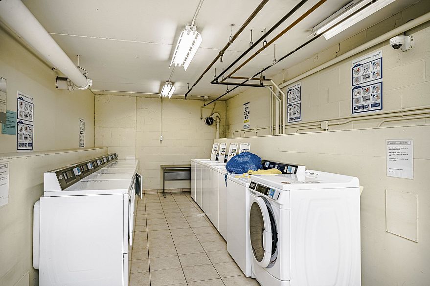 610 1330 Burrard Street