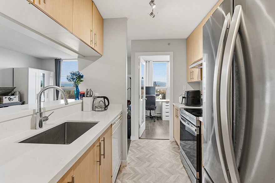 1101 3663 Crowley Drive