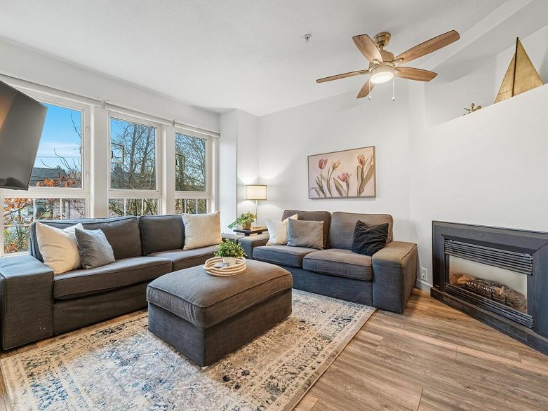 305 1915 E Georgia Street