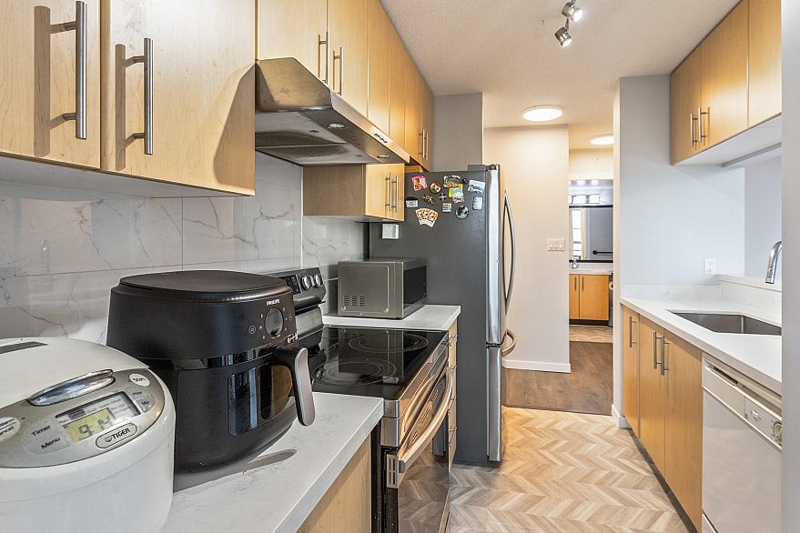 1101 3663 Crowley Drive