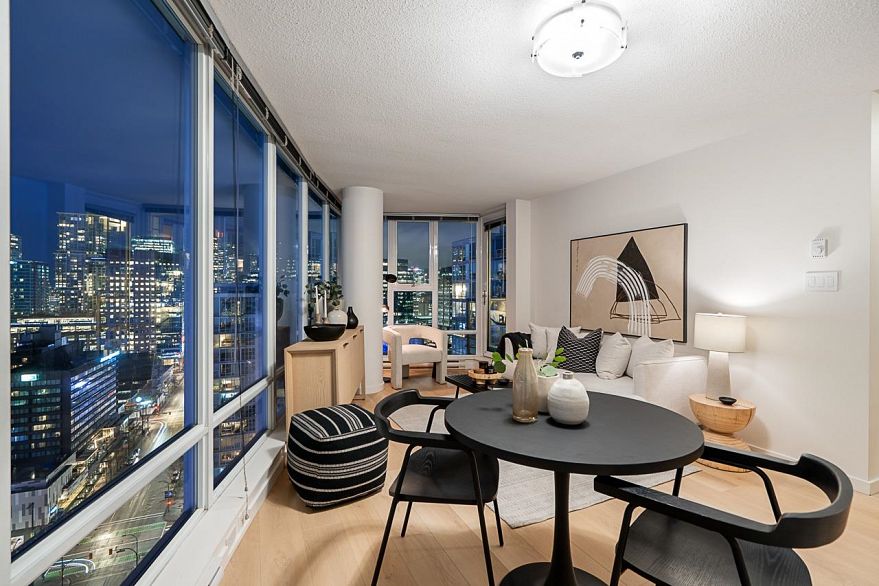 2803 111 W Georgia Street