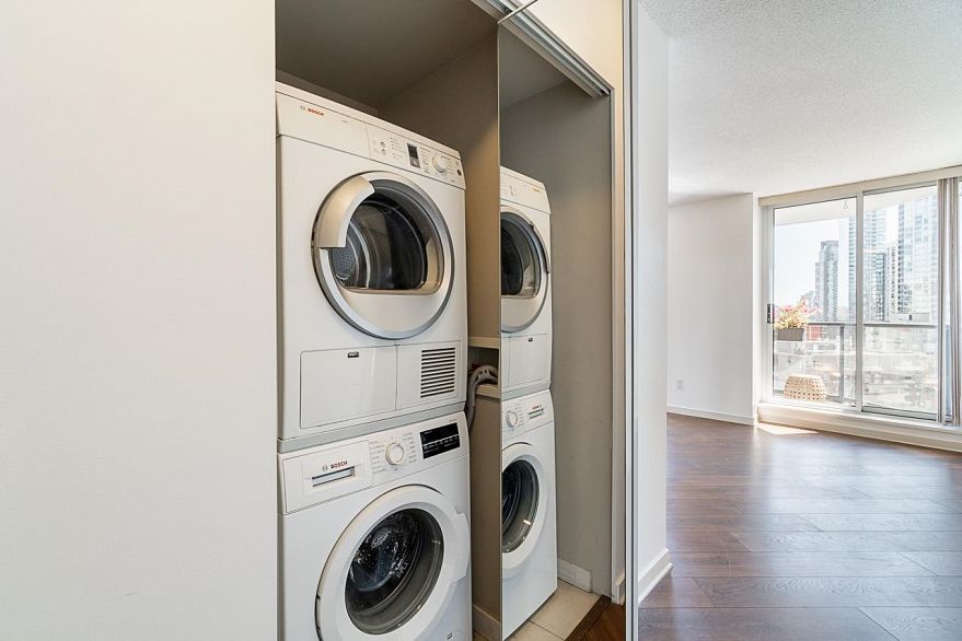 1208 1212 Howe Street