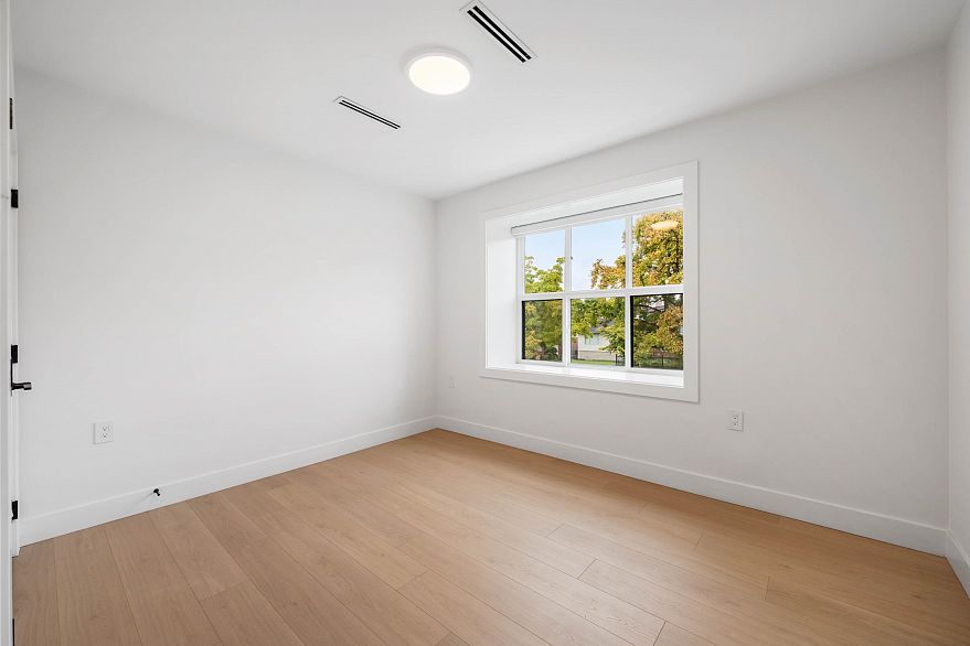 4 3065 Charles Street