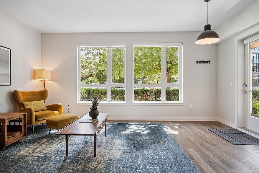 110 4080 Yukon Street