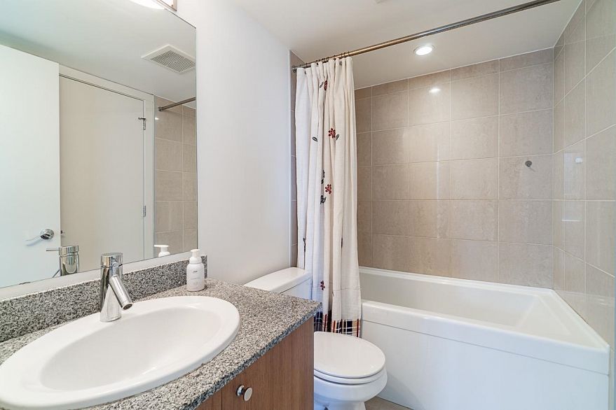 1208 1212 Howe Street