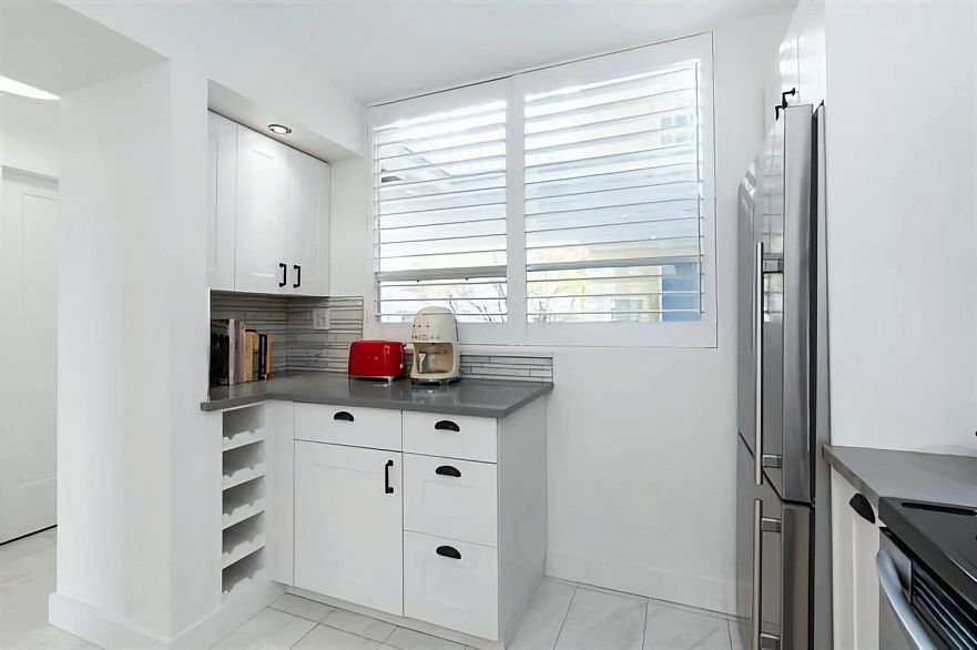 1406 HARWOOD STREET, Vancouver BC V6G 1X5