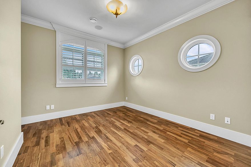 3593 Mackenzie Street