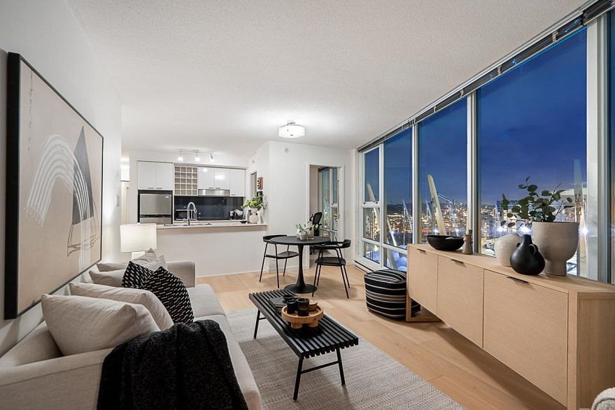 2803 111 W Georgia Street