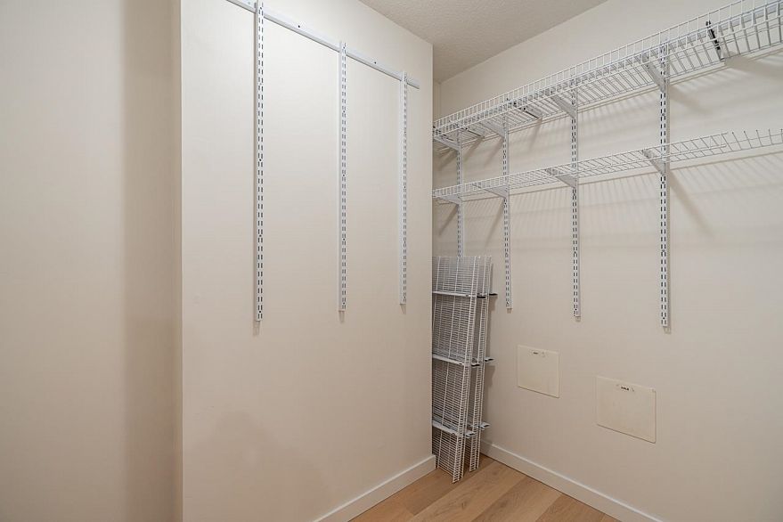 2803 111 W Georgia Street