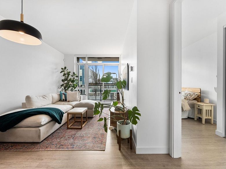 201 1788 Ontario Street