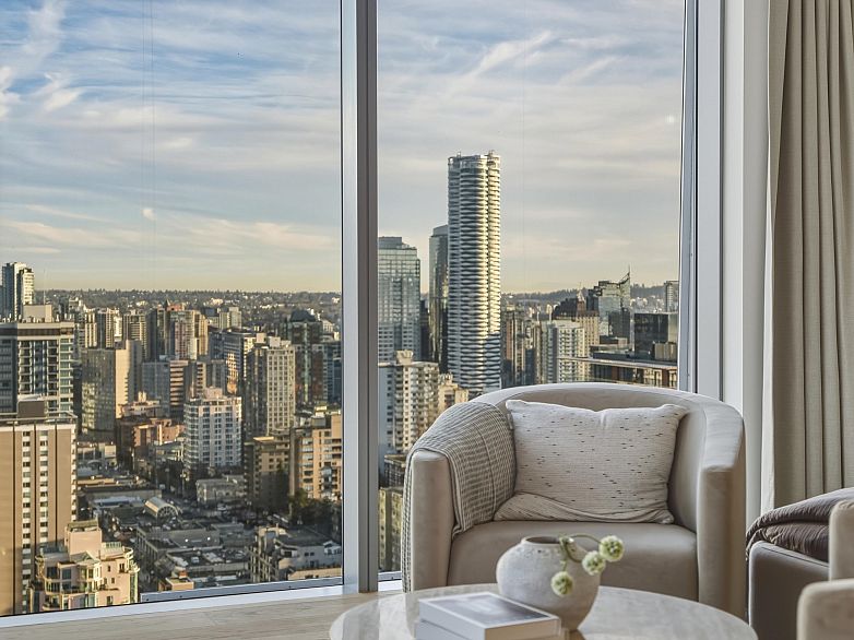 3902 1568 Alberni Street