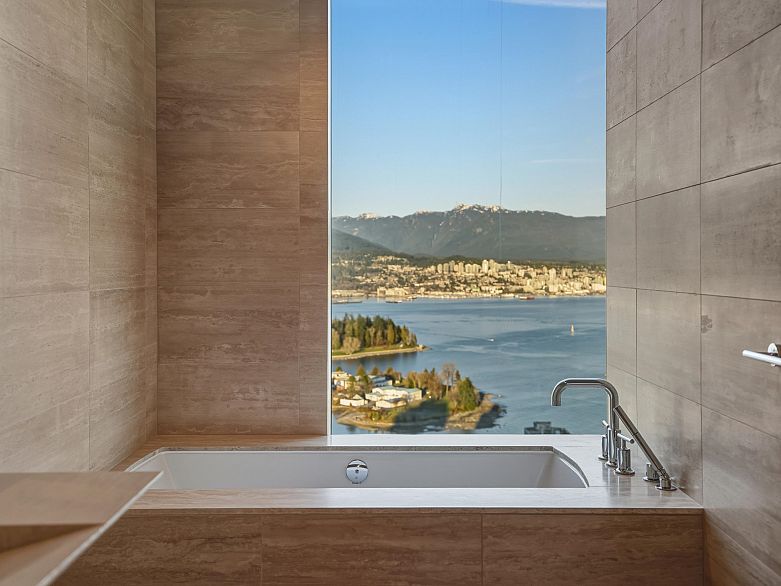 3902 1568 Alberni Street