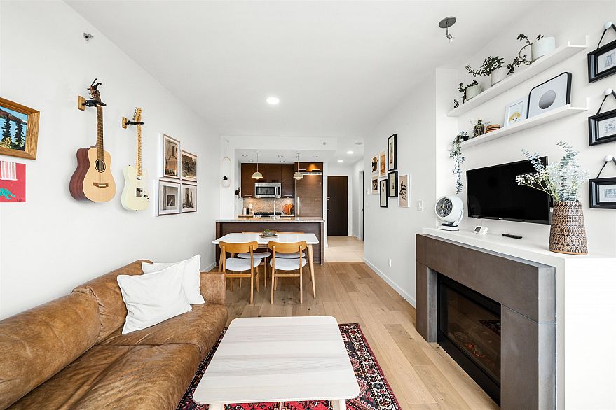 607 2528 Maple Street