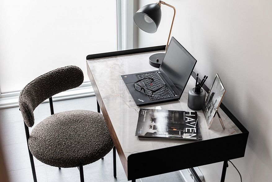 202 1323 Homer Street