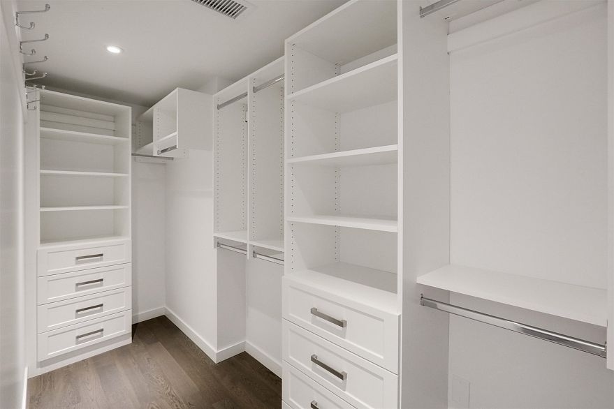 1302 1688 Pullman Porter Street