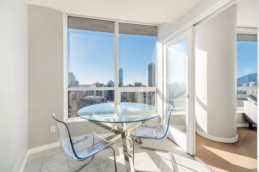 3107 833 Seymour Street