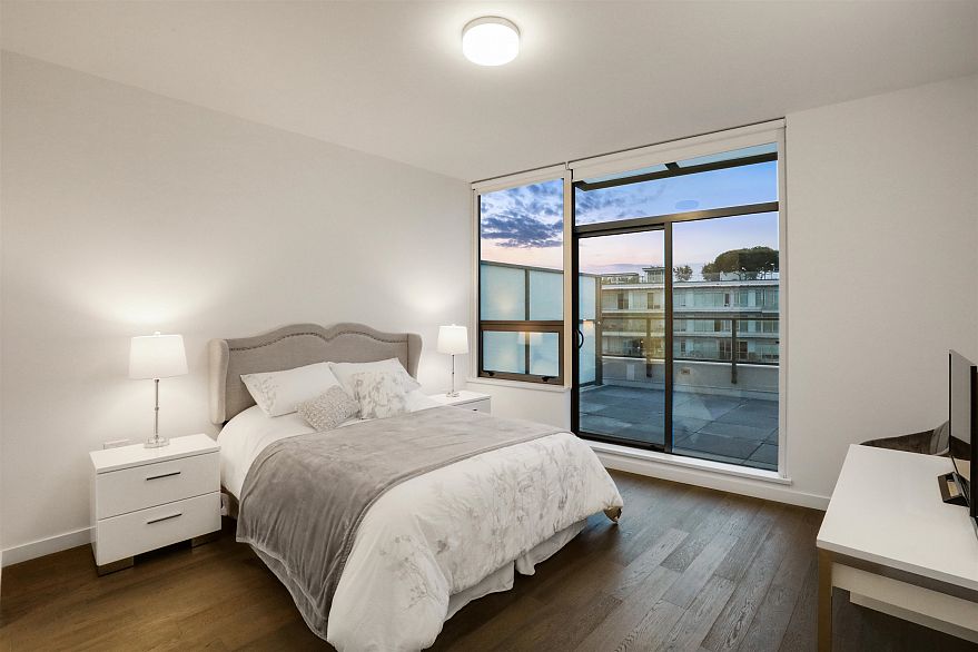 1302 1688 Pullman Porter Street