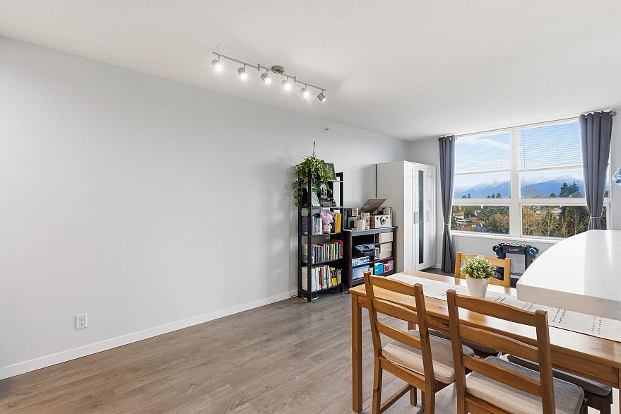 1101 3663 Crowley Drive