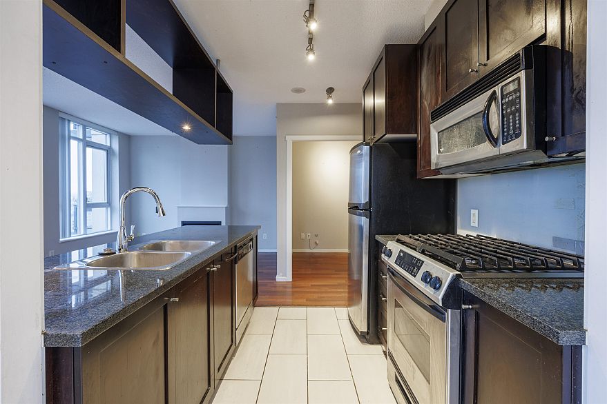 1603 1001 Homer Street