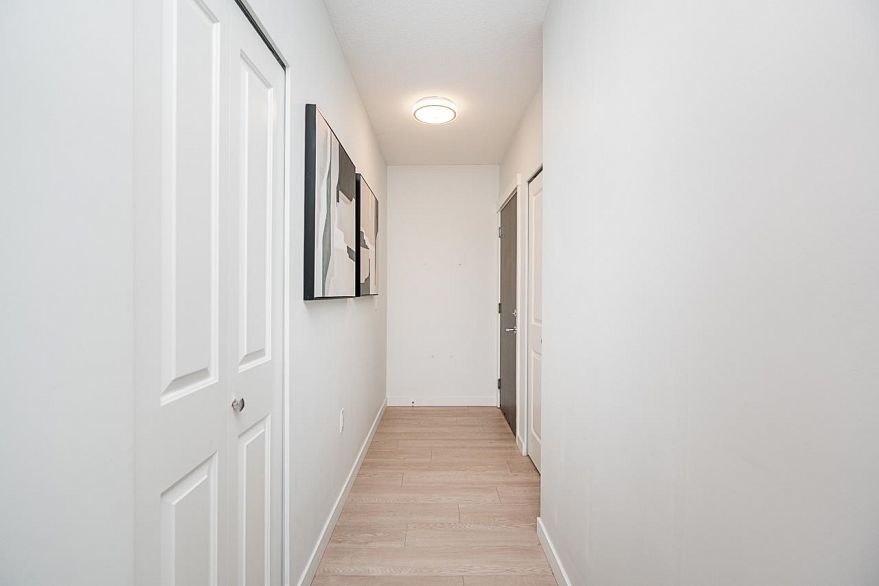 502 3281 E Kent Avenue North Avenue